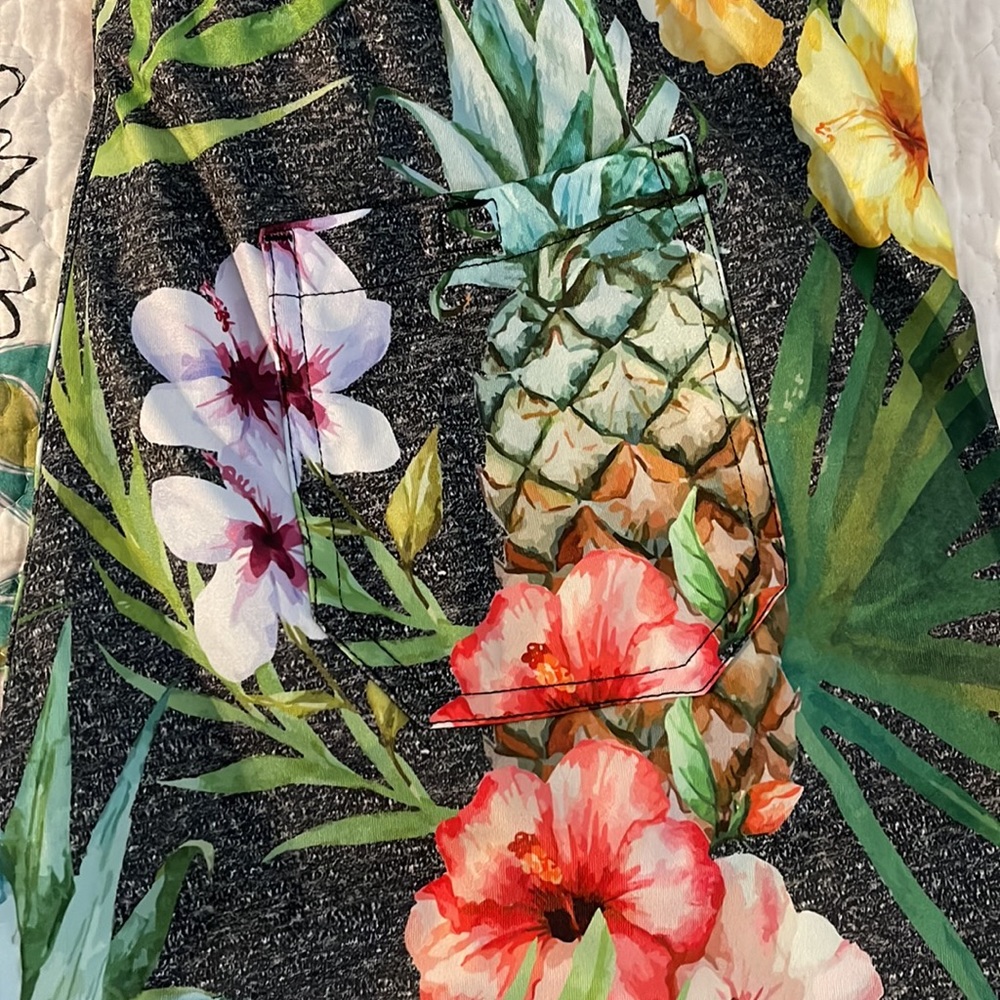 Tropical Short - Picture 2 of 3